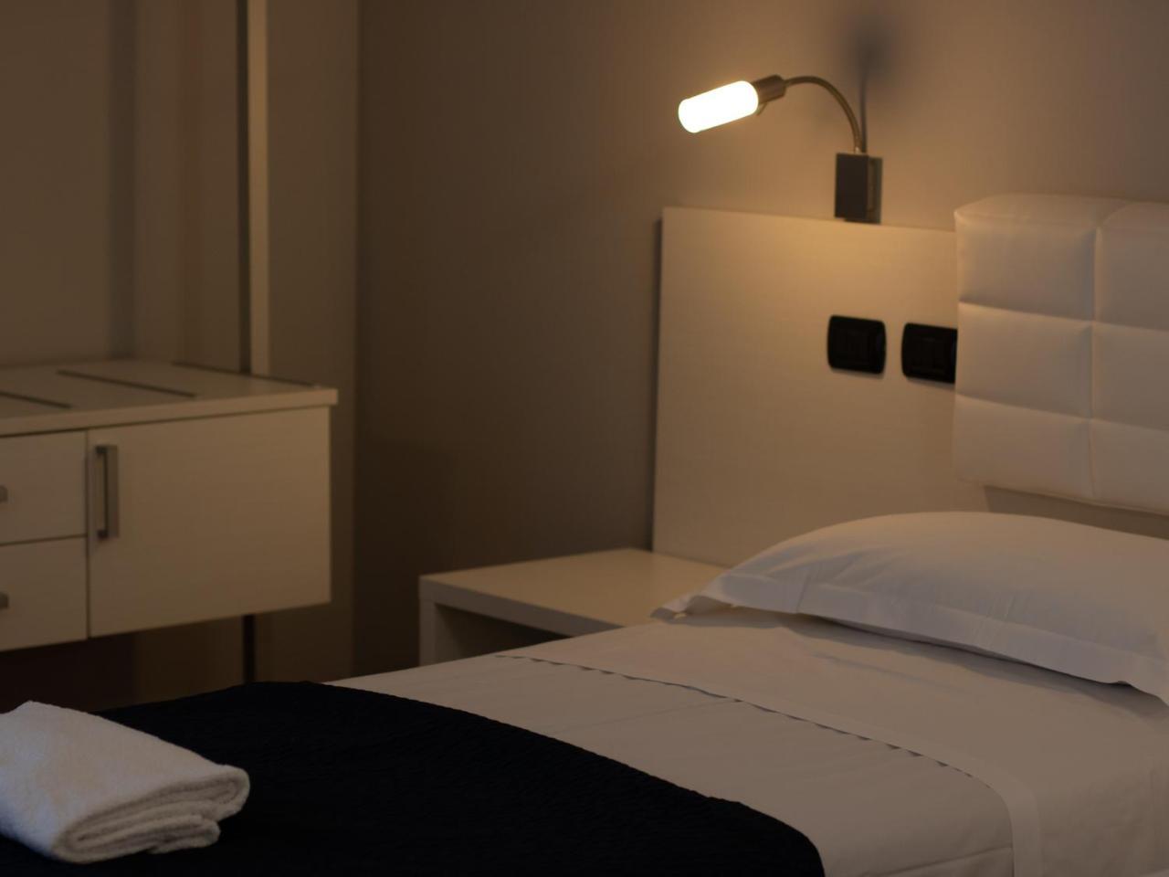 Master Hotel Reggio Emilia Exterior foto
